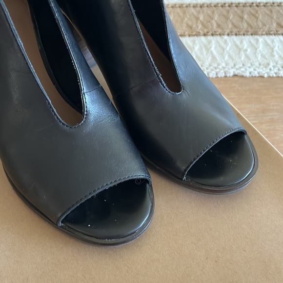 Lucky Brand booties 6.5 - Picture 3 of 6